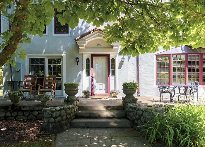 The Villa Bed And Breakfast