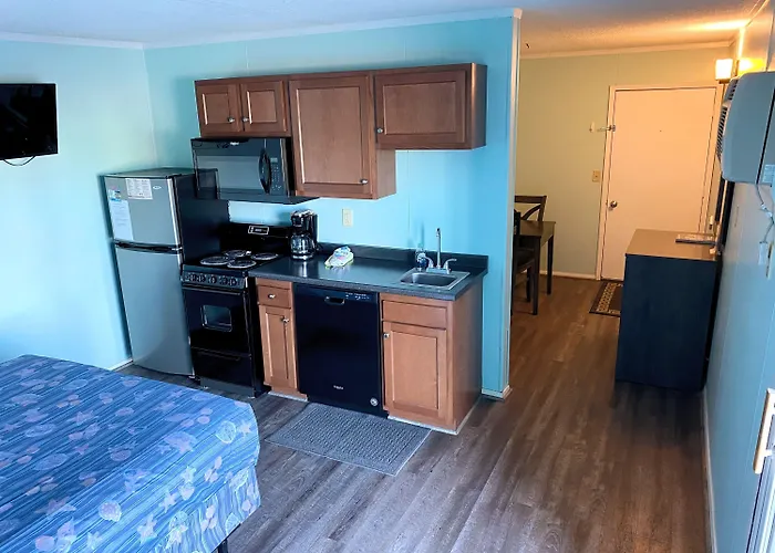 Admiral'S Quarters