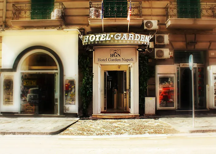  Garden Napoli
