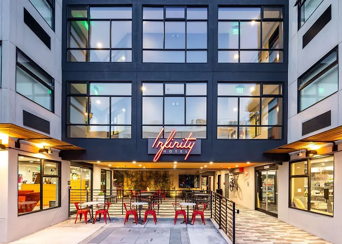 Luxury hotel only: Infinity Hotel San Francisco, Tapestry Collection By Hilton
