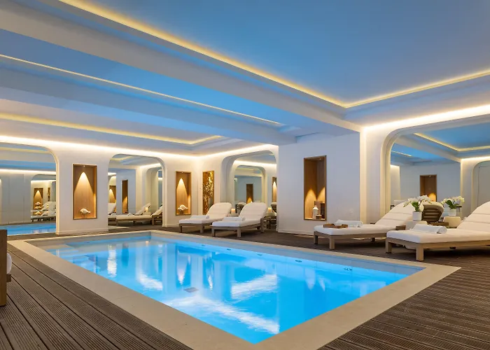 Resort: Black Door