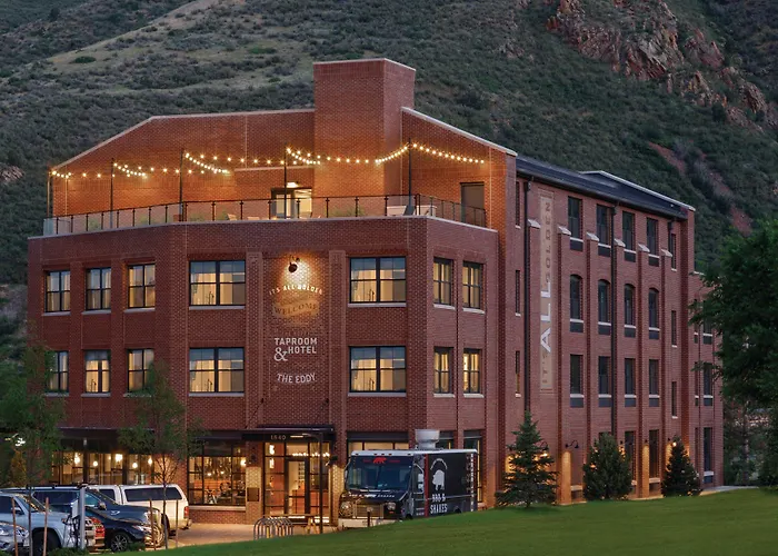 Hotel: The Eddy Taproom & Hotel