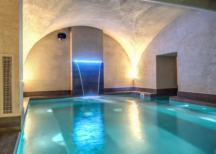 Hotel di lusso: Hotel 77 Seventy-Seven - Maison D'Art Collection