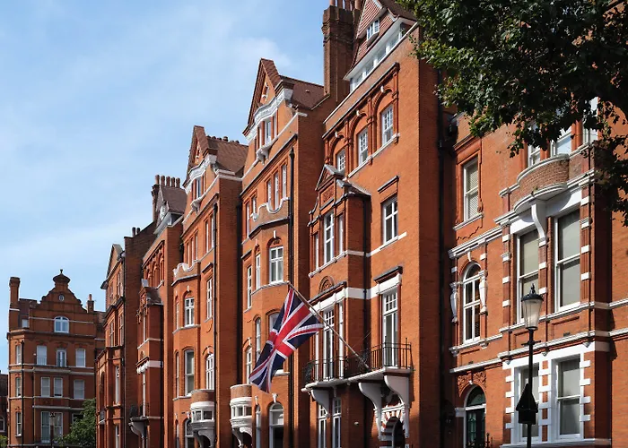  Chelsea Townhouse