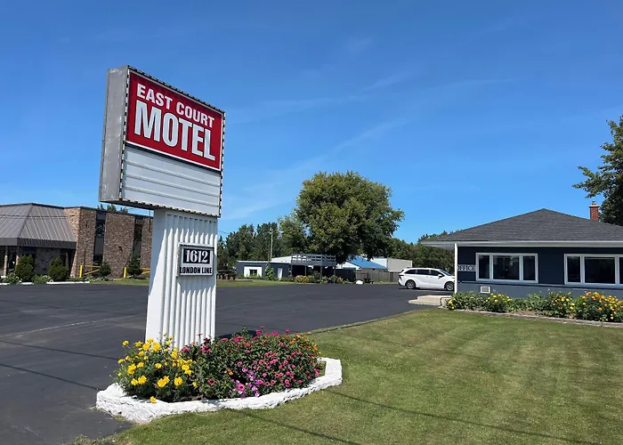 Golf hotels East Court