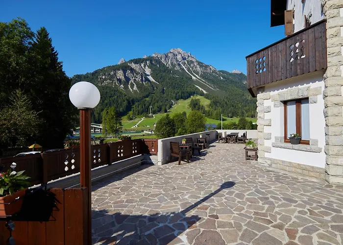 Villa Alpina Hotel