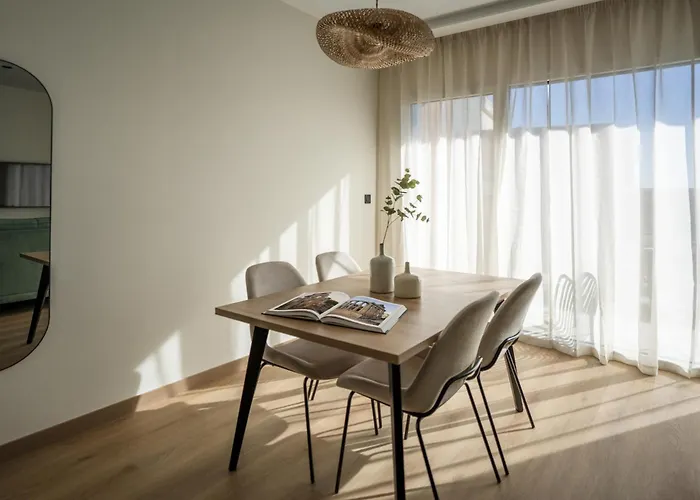  Alora Apartamentos
