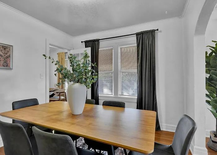 Vibrant Stay Near Okc Nightlife & Dining
