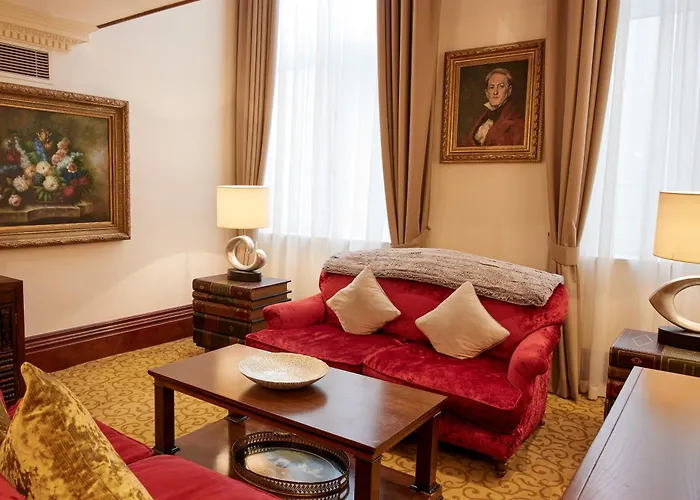 Familienhotel: The Royal Horseguards Hotel, London