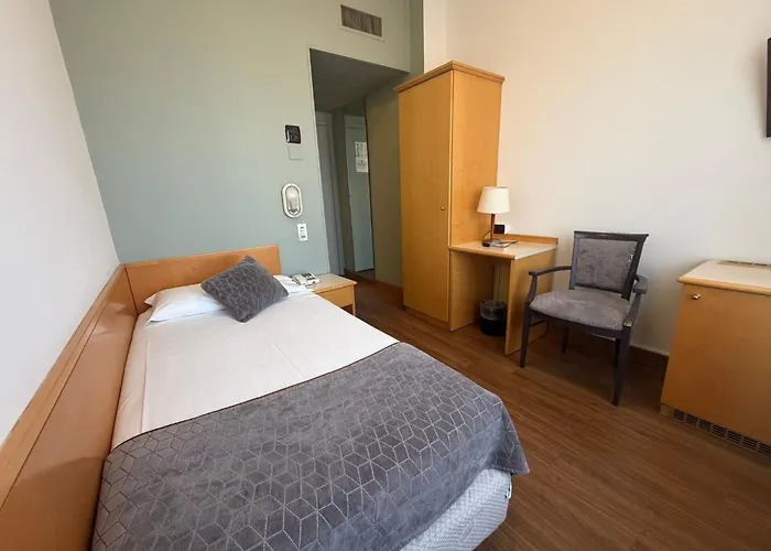 Hotel sulla spiaggia: Mokinba Hotels Sant'Ambroeus