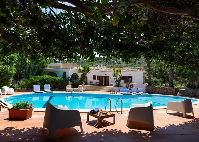 Hotel Con Piscina Relais Le Nereidi