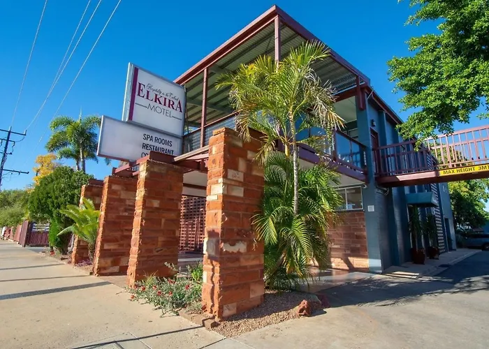 Motel: Elkira Court Motel