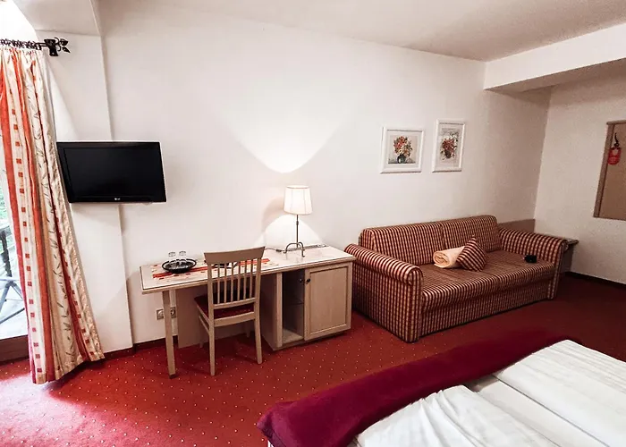 Hotel Gasthof zur Wacht
