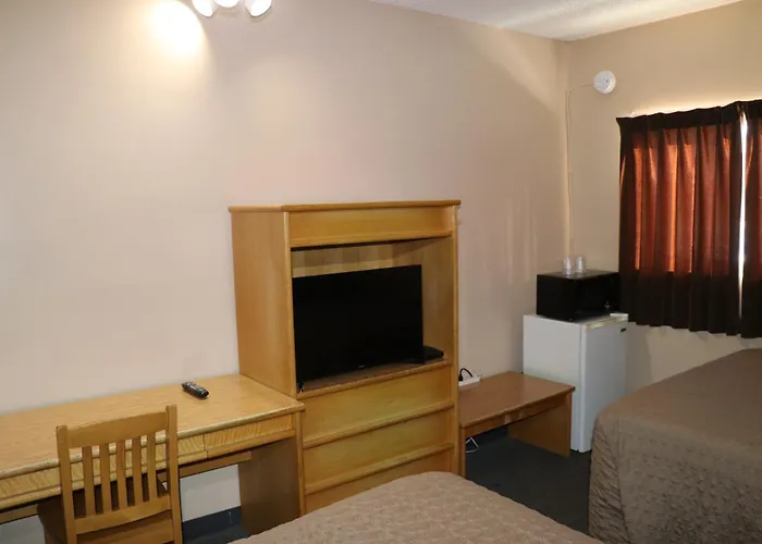 Motel: Nights Inn Motel