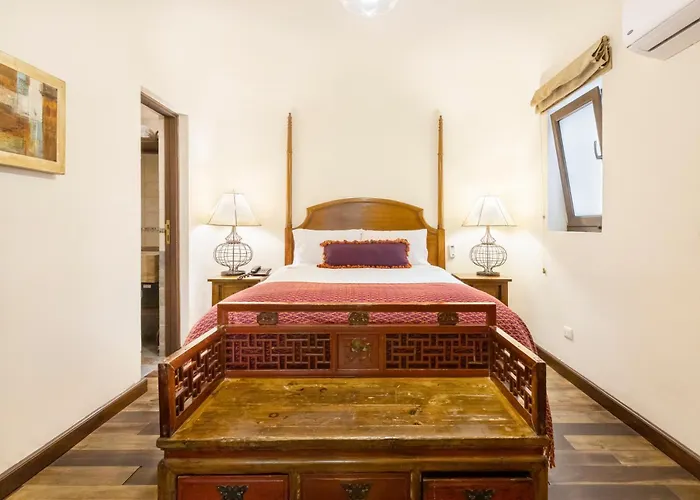 Pensativo House Hotel