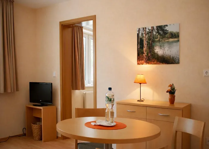 Bernsteinsee Hotel&Ferien