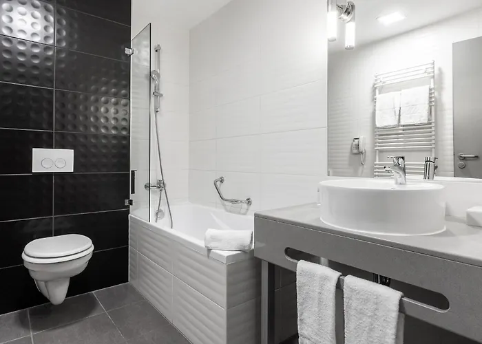 Akeah Verdi Budapest