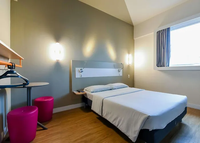 Ibis Budget Santos Gonzaga