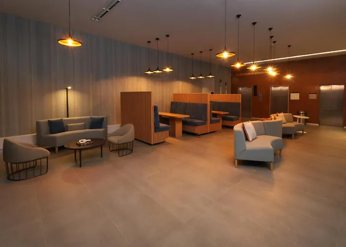 Crowne Plaza By Ihg