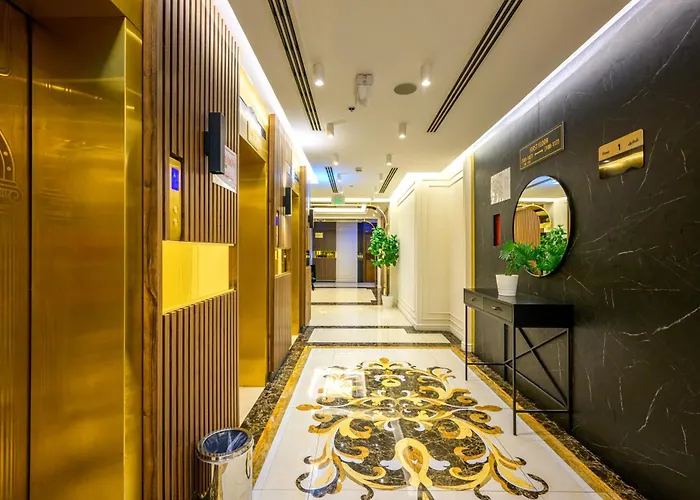 Abraj Inn Royal Hotel