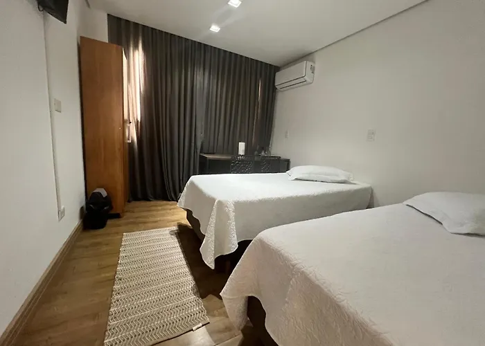 Ziza Hospedagem