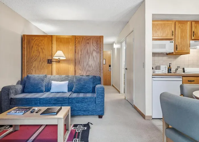 Lift House Lodge, Downtown Vail Lionshead Village Studio Condo