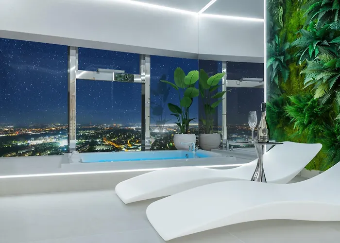 All Vacation Rentals y Sky Tower Z Jakuzzi Przy Oknie By Bqqk