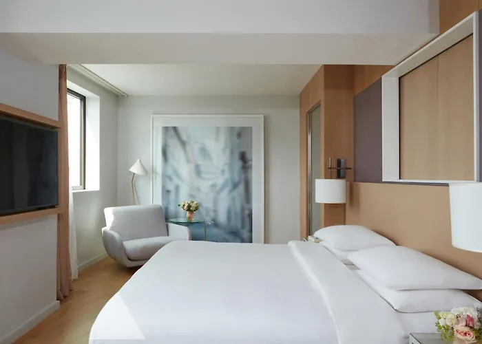 Romantic hotels Hyatt Regency Paris Etoile