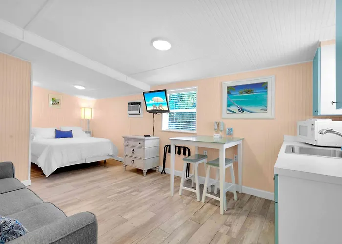 Sunset Cove Beach Resort