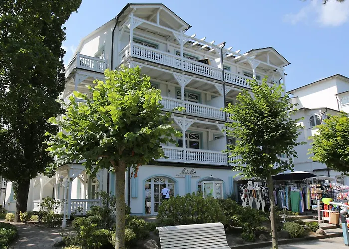 FeWo direkt am Strand, mit Balkon mit Meerblick, Villa Strandburg, Binz