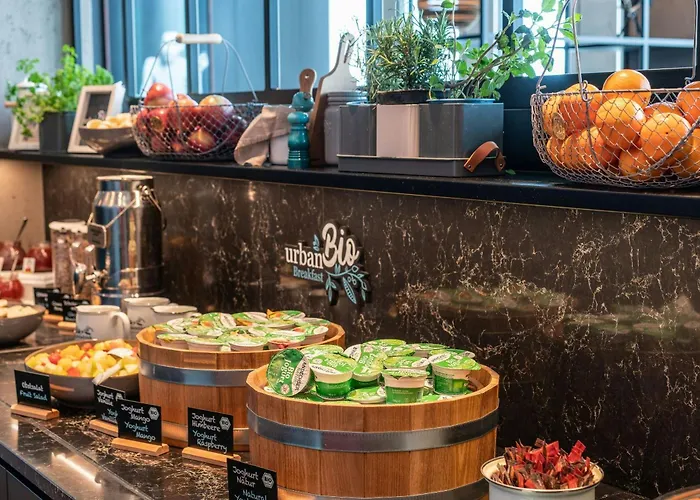 Motel One Berlin-Upper West