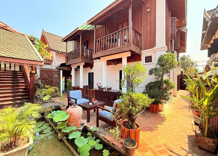 Chaluenxay Boutique Hotel & Travel