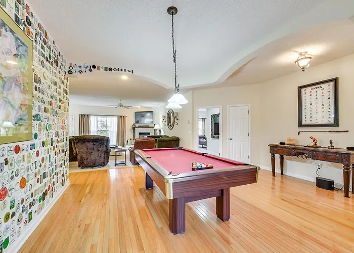 2 Mi To Pinehurst Resort: Spacious Golf Getaway!