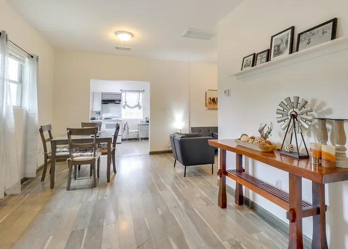 4 Mi To Lake Bastrop Pet-Friendly Apartment!