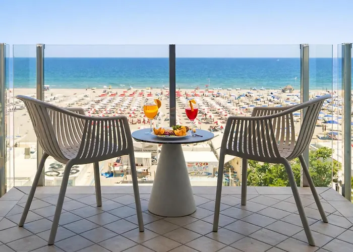 Hotel 3 stelle: Hotel Regina in spiaggia