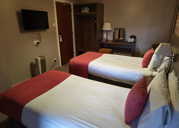 Chieftain Hotel