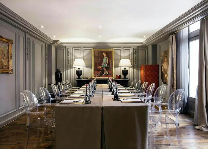 Hotel familiar: Castille Paris - Starhotels Collezione