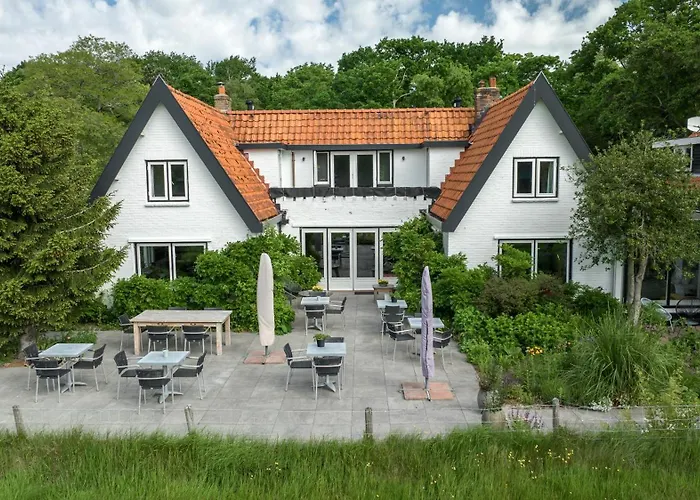 Villa De Hazelaar