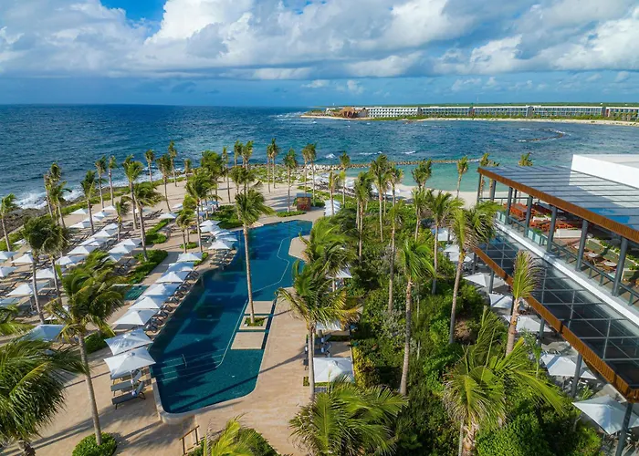 Luxury hotel only: Hilton Tulum Riviera Maya All-Inclusive Resort
