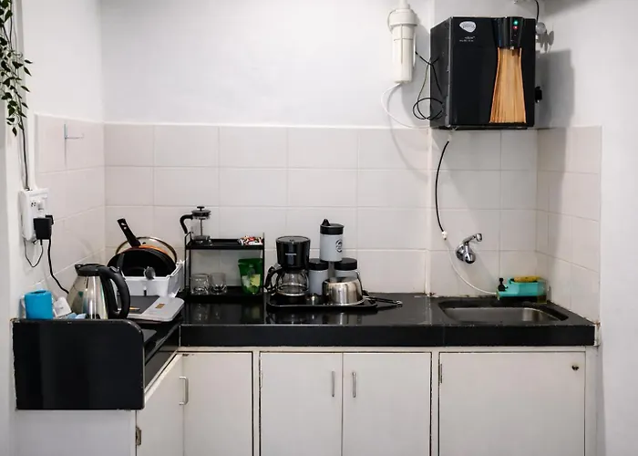 Locomo Hostel Express - Stay Work Eat