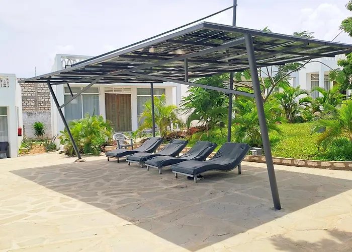 Cave Diani Holiday Apartments
