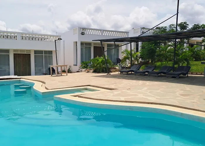 Cave Diani Holiday Apartments