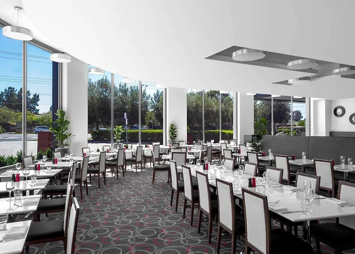 Mantra Melbourne Airport