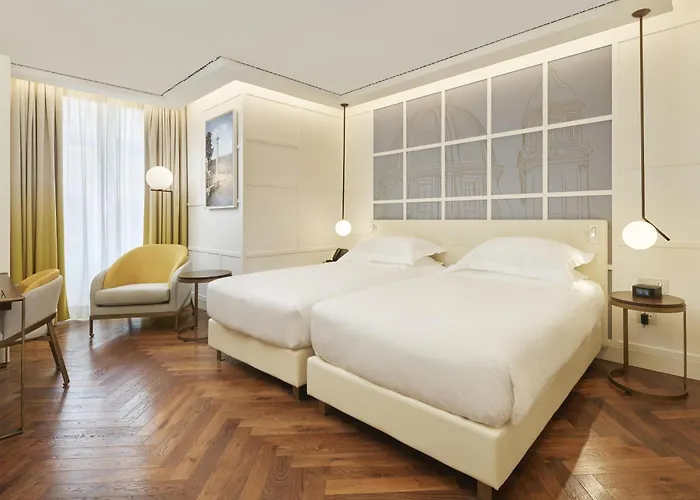 Self catering: De Bonart Naples, Curio Collection By Hilton