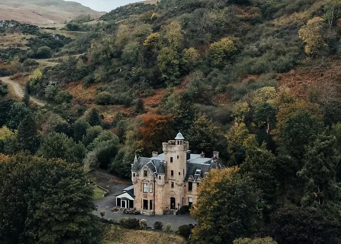Romantic hotels Broomhall Castle