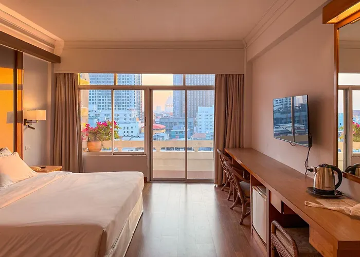 Zentrales Hotel: Golden Beach Hotel Pattaya