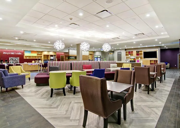 Romantic hotel: Home2 Suites By Hilton Edmonton South