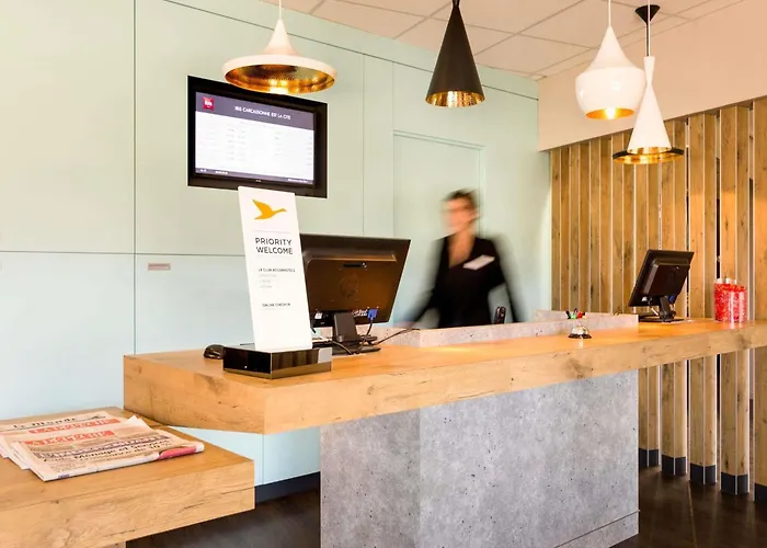 Central hotel: Ibis Carcassonne Est La Cite