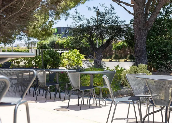 Central hotel: Ibis Carcassonne Est La Cite