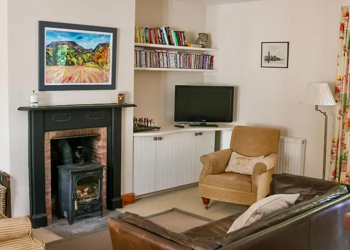 Spacious Cottage - Walk To Crieff